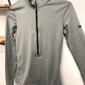Nike Women’s Long Sleeve Half Zip-up